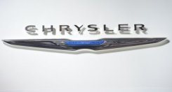 El logo de Chrysler, visto en la Feria internacional del Automóvil de Detroit (Michigan), el 10 de enero de 2012